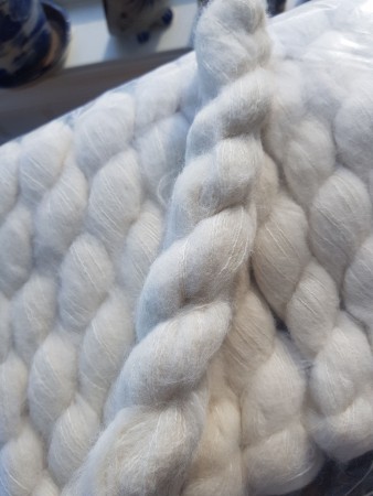 Suri Alpakka og Silk (20 gr/bunt)